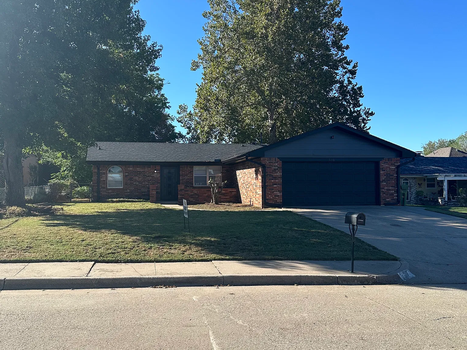 3 bed, 1800 sqft, $1,850 — Photo 2