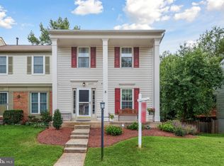 3260 Tayloe Ct, Herndon, VA 20171