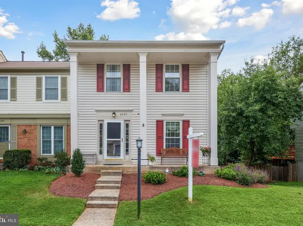 3260 Tayloe Ct, Herndon, VA 20171