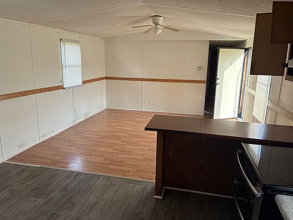 4th image of 4825 Old Stone Rd #4825