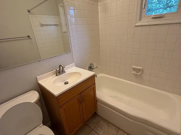 163 Scott Dr — Photo 6
