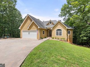 189 Soaring Hawk Trl, Cleveland, GA 30528