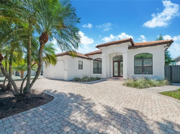 2670 SW 142nd Ct, Miami, FL 33175