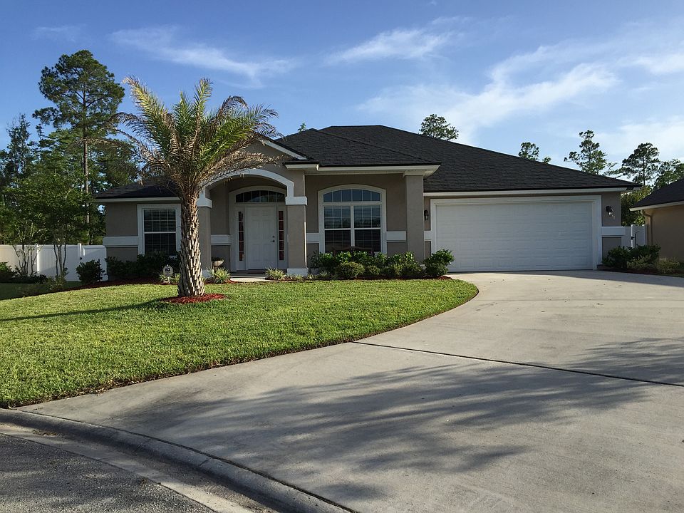 1st image of 215 Miranda Lake Ct