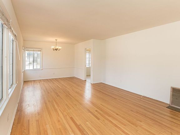 2nd image of 11000 Culver Blvd APT A
