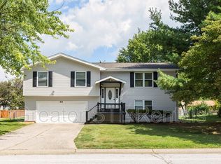 61 Oakridge West Dr, Saint Peters, MO 63376