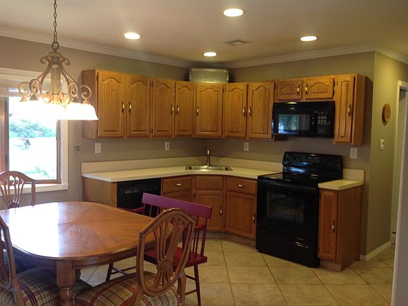 3rd image of 88 S Millpage Dr