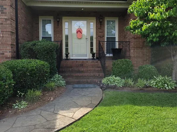 459 Brook Valley Ct NE, Concord, NC 28025