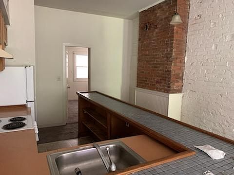 5th image of 309 South St #2