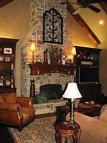 2nd image of 1419 Vanderbilt Dr