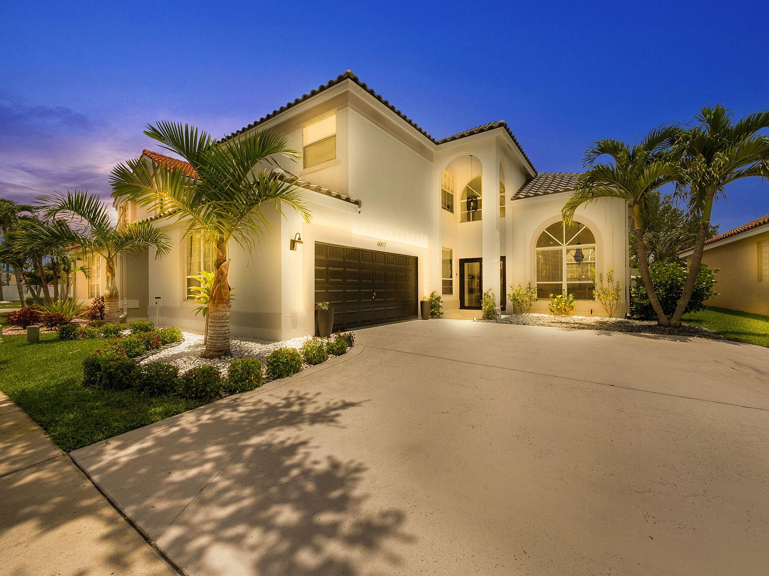 6017 Newport Village Way