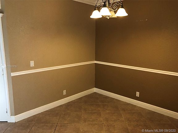 3rd image of 4010 NW 91st Ter Unit 4010