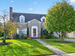 38 Mulberry Avenue, Garden City, NY 11530