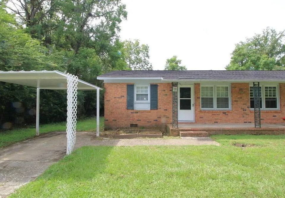 109 Tupperway Dr #A