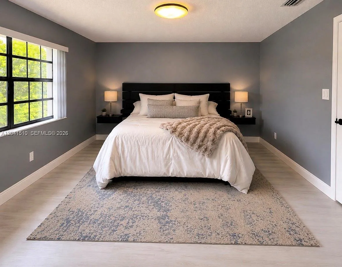 Townhomes Of Monterey — Photo 2
