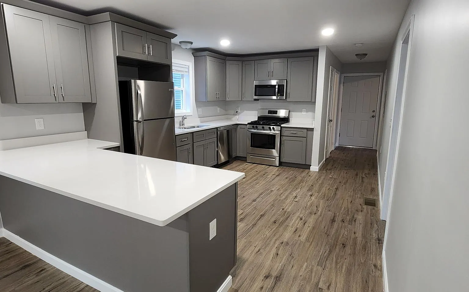 27 Douglas Ave — Photo 1