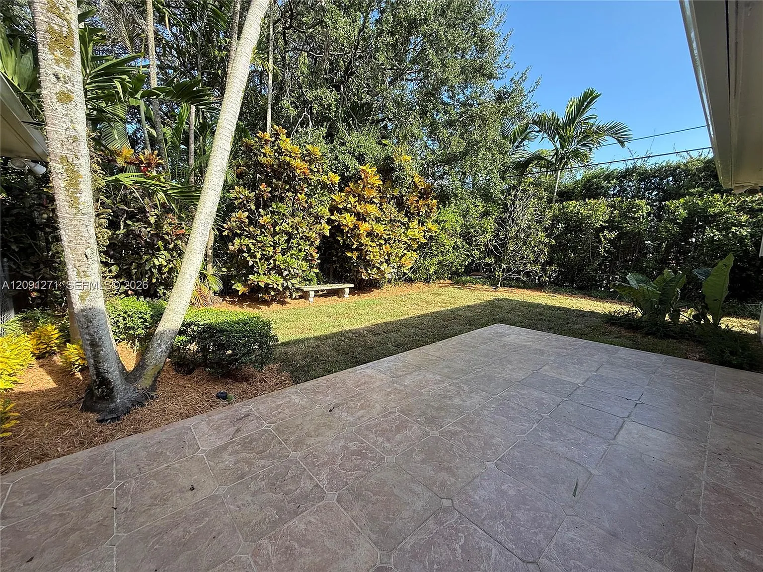 1530 Catalonia Ave — Photo 4