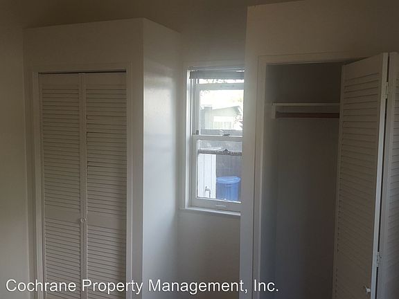 5th image of 1830 De La Vina St APT B