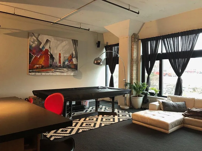 103 E Sprague Ave #201 — Photo 2