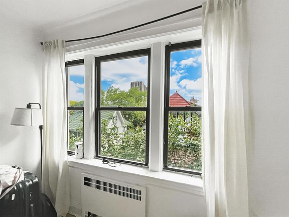 3rd image of 7427 Boulevard East APT 32