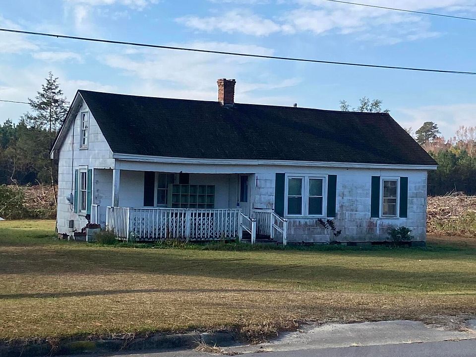 2nd image of 2120 Caratoke Highway