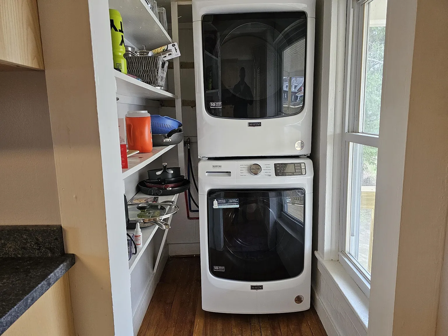 3 bed, 1.0 bath, 1233 sqft, $2,250 — Photo 4