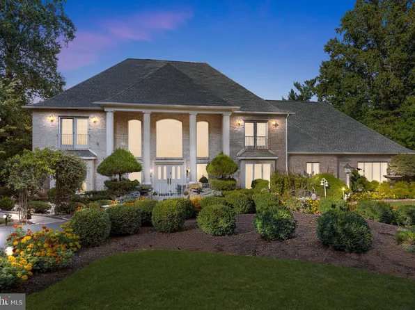 2300 Deerpath Rd, Huntingdon Valley, PA 19006
