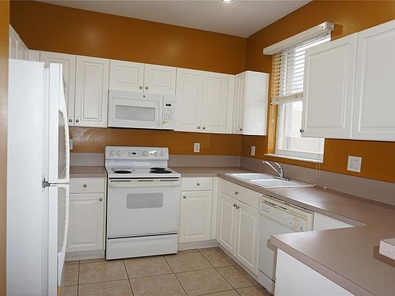 5th image of 630 NW 170th Ter
