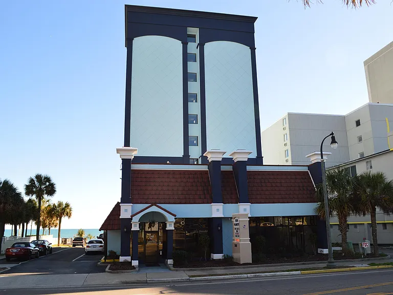 2610 N Ocean Blvd — Photo 1