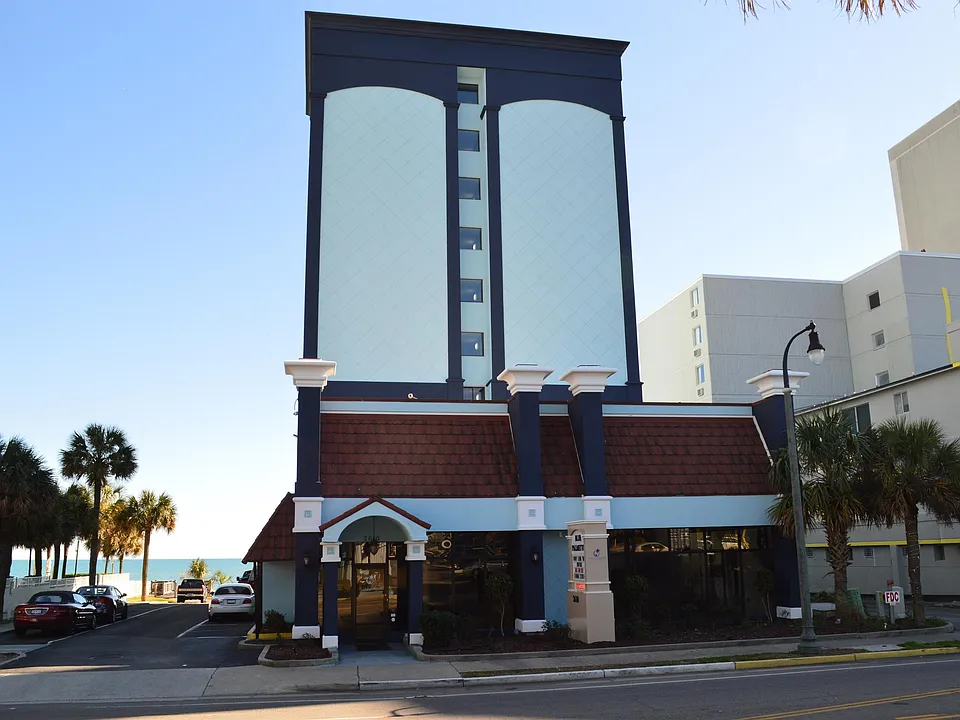 2610 N Ocean Blvd