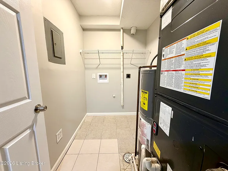 1922 Silver St #4 — Photo 10