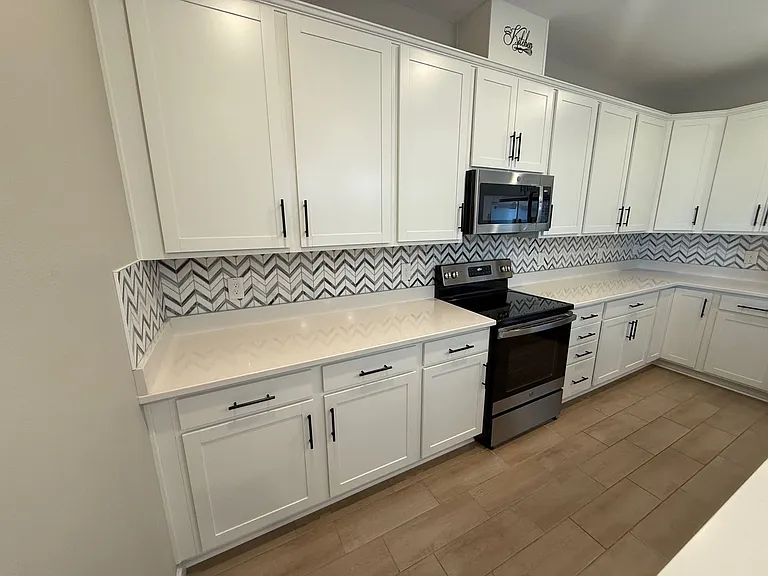 10073 Spring Lake Dr — Photo 5