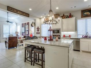 8917 James Dr, Argyle, TX 76226