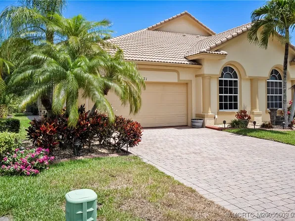 871 NW Red Pine Way, Jensen Beach, FL 34957