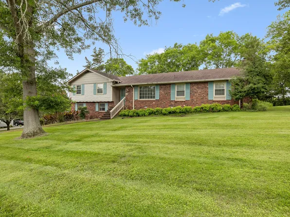902 W Cynthia Trl, Goodlettsville, TN 37072