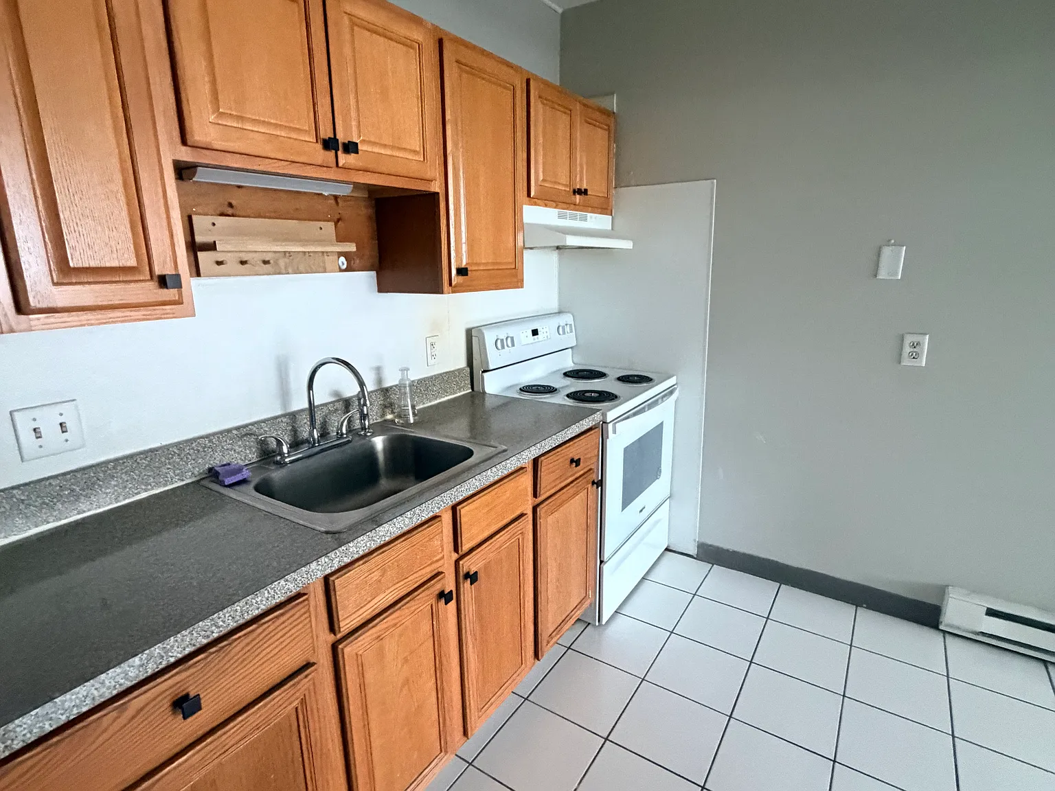 2 bed, $1,650 — Photo 4