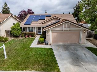 1960 Sycamore Ct, Hollister, CA