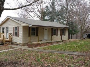 2036 Lodge Hall Rd, Mckee, KY 40447