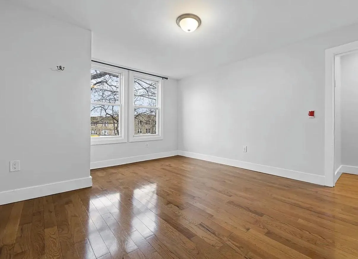 3 bed, 1500 sqft, $2,250 — Photo 3