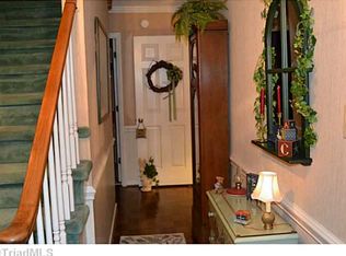 1013 Oakview Rd, High Point, NC 27265