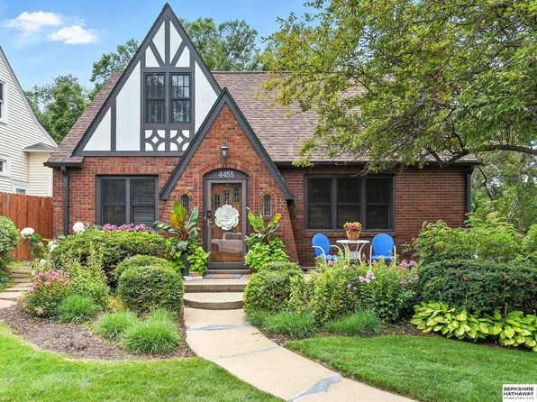 4455 Woolworth Ave, Omaha, NE 68105