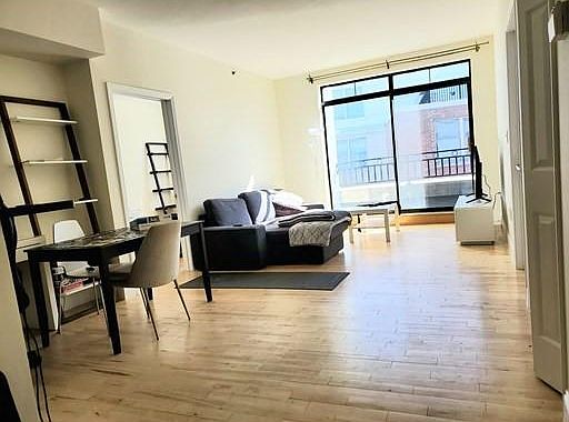 1st image of 110 Cypress St #10