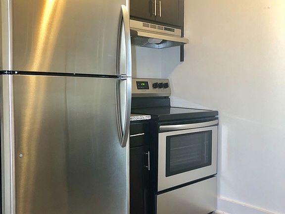 2nd image of 1301 Saint Paul St APT 36