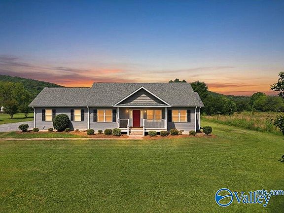 2nd image of 344 Oak Grove Rd