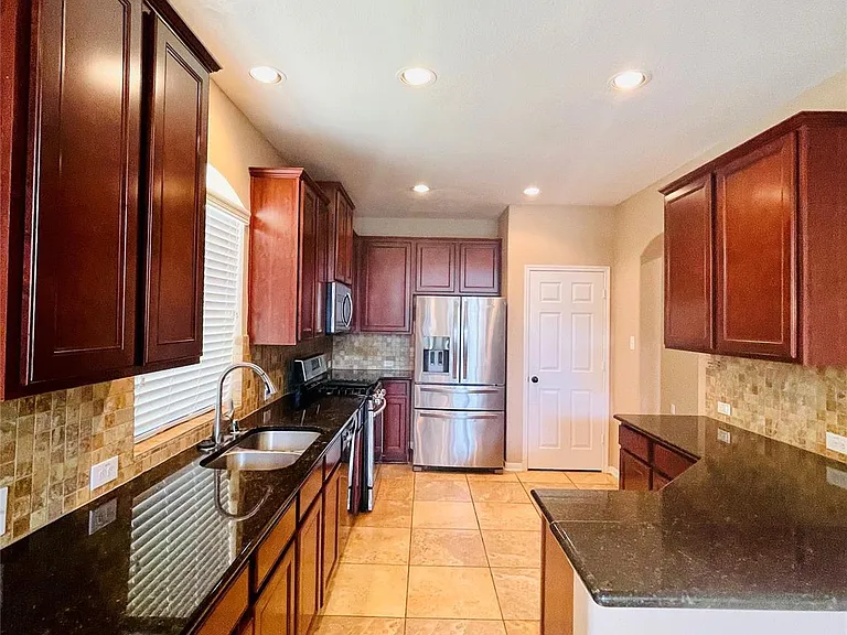 6326 Bennington Springs Dr — Photo 9