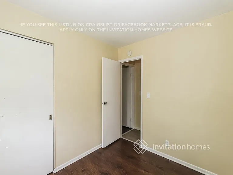 1307 Foxcroft Dr — Photo 13