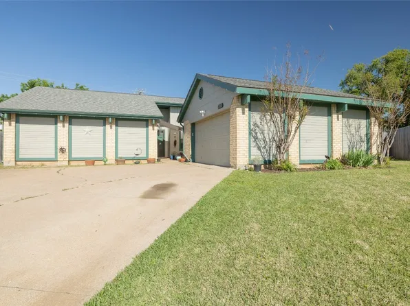 2513 Amber Hill Ln, Euless, TX 76039