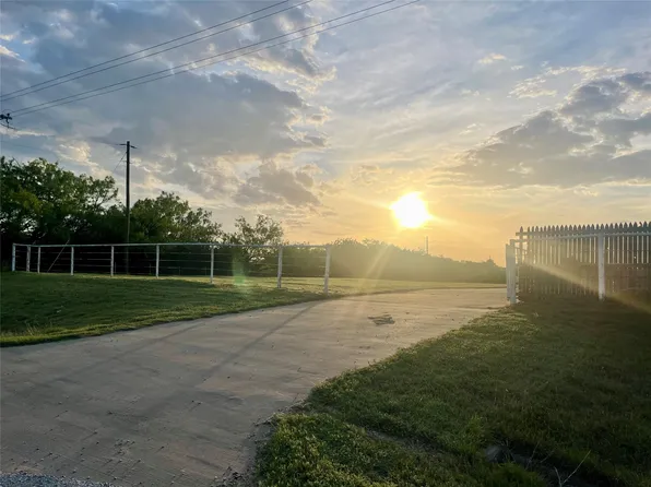 17849 N State Highway 16, Graford, TX 76449