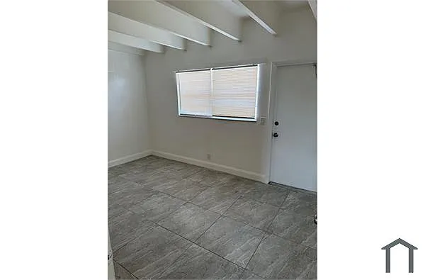 Photo 2 of 5 - 715 7th St #11 - West Palm Beach, FL Building Photo - 715 7th St #11