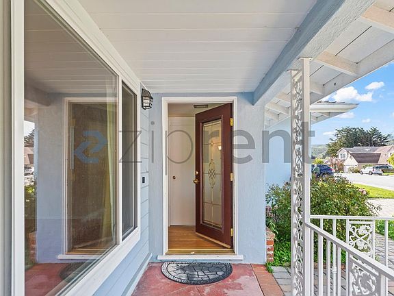 3rd image of 1170 Glenview Dr